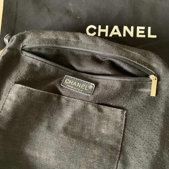 Authentic Chanel Bag - Picture 4 of 11